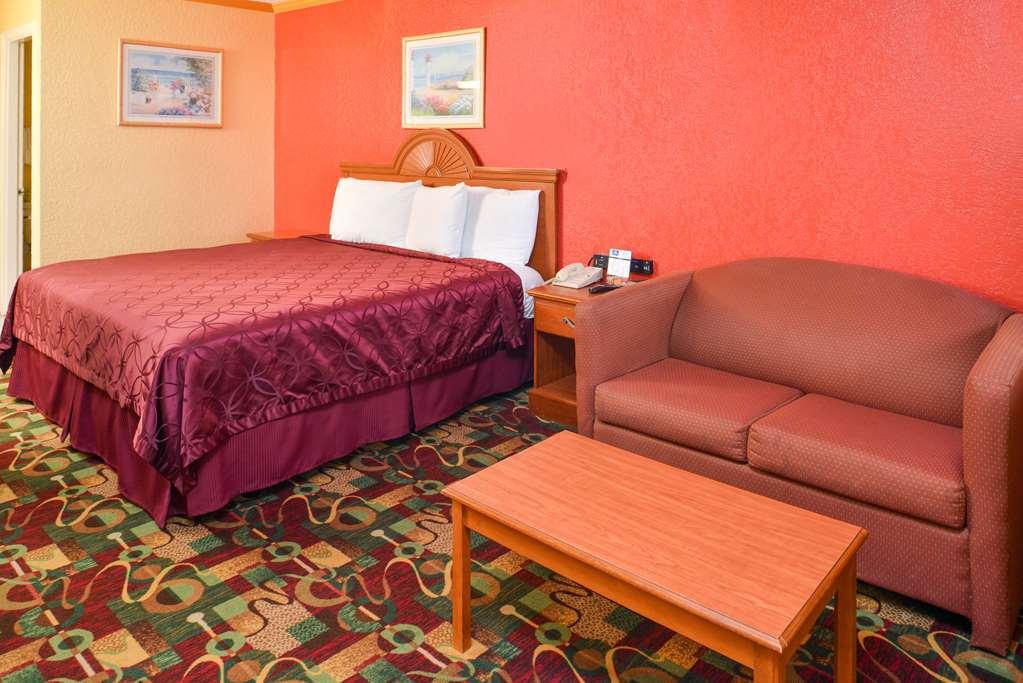 Americas Best Value Inn Buda Εξωτερικό φωτογραφία