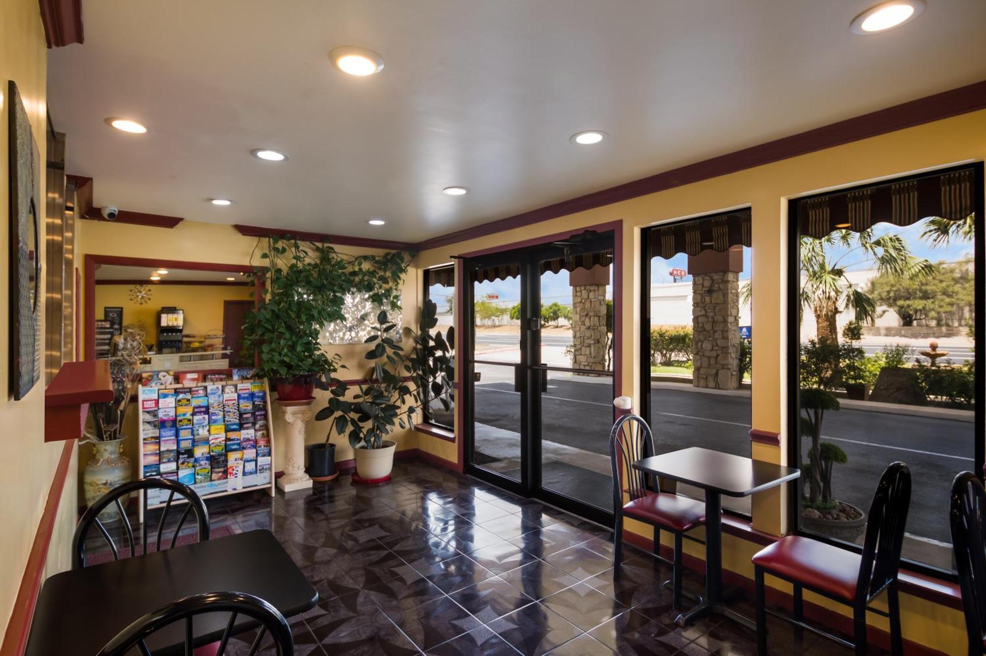 Americas Best Value Inn Buda Εξωτερικό φωτογραφία