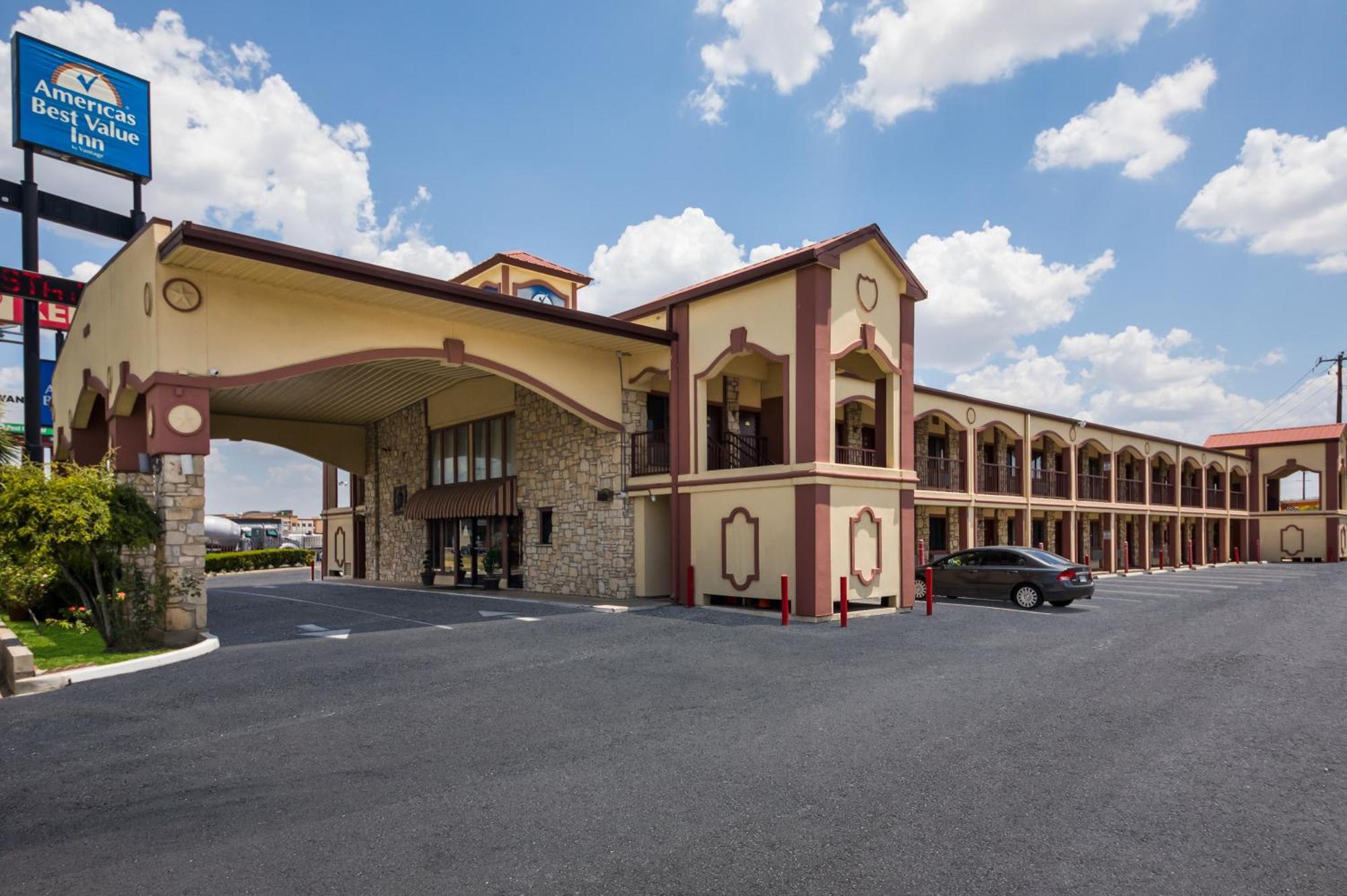 Americas Best Value Inn Buda Εξωτερικό φωτογραφία