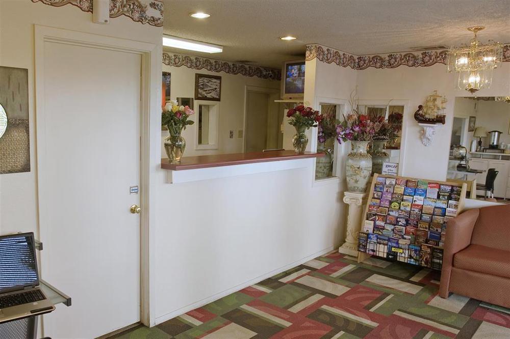 Americas Best Value Inn Buda Εσωτερικό φωτογραφία